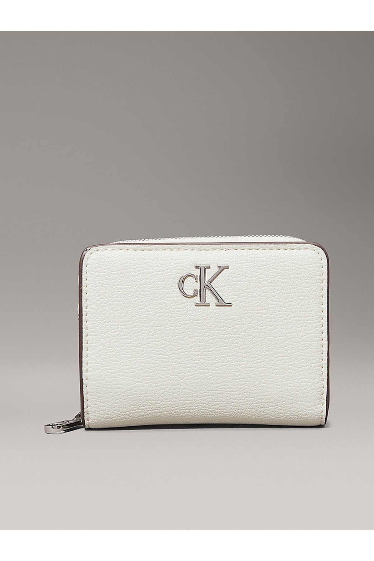 Calvin Klein Minimal Monogram Md Zip Around