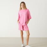 Solid Elastic Waist Shorts